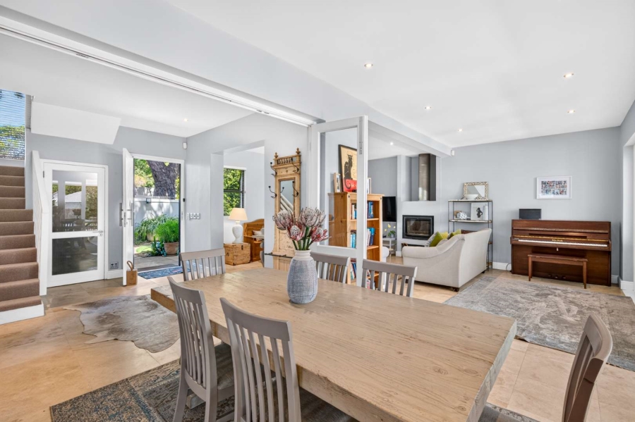 5 Bedroom Property for Sale in Claremont Upper Western Cape